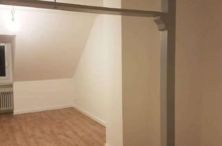 Wohnung mieten in Rheinstr. 55, 42117 Elberfeld, renovierte 3-Zimmer-Dachgeschosswohnung zur Miete in Wuppertal-Elberfeld