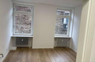 Wohnung mieten in Amalienstraße 31, 76133 Innenstadt-West, 4 Zimmer Wohnung bestens WG geeignet