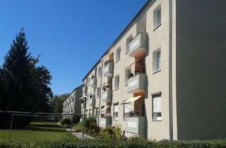 Wohnung mieten in Ernst-Moritz-Arndt-Str. 10, 06217 Merseburg, Große 3 Zimmer-Wohnung in beliebter Wohnlage mit Balkon in Merseburg