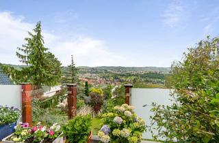 Wohnung kaufen in 73733 Esslingen, Esslingen am Neckar - Charmante 4,5 Zi. Wohnung mit einem Garten & Panoramablick in Esslingen Sulzgries