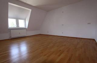 Wohnung kaufen in 61169 Friedberg, Friedberg - Friedberg: Gepflegte Dachgeschosswohnung mit ca. 92 m² Wohnfläche