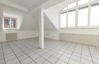 Loft kaufen in 97072 Würzburg, Würzburg - ** Provisionsfrei für Käufer ** Sonniges Dachstudio in der Sanderau!