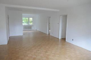 Wohnung kaufen in 65193 Wiesbaden, Wiesbaden - Mitten im Grünen: 4-Zimmer-Wohnung mit Garage!