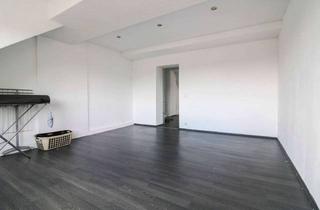 Wohnung kaufen in 47166 Alt-Hamborn, Sofort wohlfühlen: 2-Zi.-ETW mit Dachterrasse in Duisburg