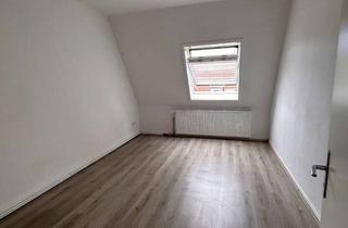 Wohnung mieten in Boniverstr. 33, 45883 Feldmark, GE-Feldmark: Gemütliche 1,5 Zimmer DG-Wohnung. Ab sofort!