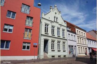 Wohnung mieten in Hageböcker Straße 102, 18273 Güstrow, BUSCH-IMMOBILIEN ~ Tolle Stadthauswohnung mit Einbauküche!