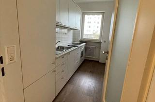 Wohnung mieten in Wolfsgäßchen, 86153 Innenstadt, Stilvolle 2-Zimmer-Wohnung mit Balkon und Einbauküche in Augsburg