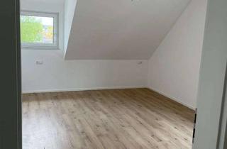 Wohnung mieten in Ahornstraße, 71154 Nufringen, Modernisierte 3,5-Zimmer-Wohnung mit Einbauküche in Ahornstraße, Nufringen