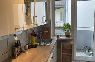 Wohnung mieten in Ostendorfstraße 18, 40239 Düsseltal, Attraktive 2-Zimmer-Wohnung mit Balkon und Einbauküche in Düsseldorf