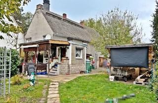 Einfamilienhaus kaufen in Am Alten Floßgraben, 06237 Friedensdorf, Freistehendes, Teilsaniertes Einfamilienhaus mit überschaubarer Wohnfläche