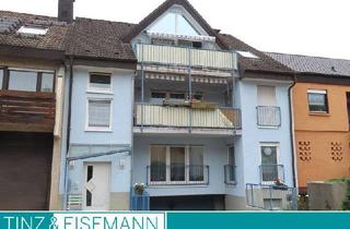 Haus kaufen in 76356 Weingarten, Solides 3-Familienhaus mit Tiefgarage und Garten in Weingarten