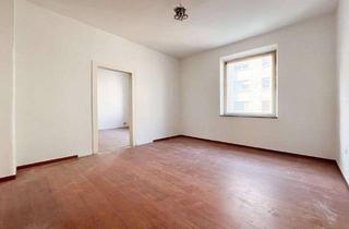 Wohnung kaufen in 90459 Nürnberg, Leerstehend! Sanierungsbedürftige Altbauwohnung mit Balkon im 1.OG