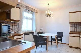 Wohnung mieten in Ettenkircher Straße 27, 88048 Friedrichshafen, Attraktive und modernisierte 2-Zimmer-Wohnung mit Balkon und Einbauküche in Friedrichshafen