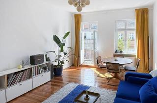 Wohnung kaufen in Volkspark Friedrichshain, 10249 Berlin, Berlin - Stilvolle 3-Zimmer-Altbauwohnung nahe dem Volkspark Friedrichshain