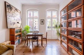 Wohnung kaufen in 10247 Berlin, Berlin - Attraktive Altbauwohnung direkt im Kiez mit Blick auf die Samariterkirche