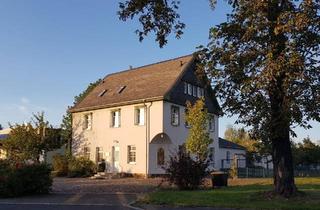 Haus kaufen in 01609 Gröditz, Gröditz - Haus mit viel Platz für Gewerbe, Hobby und Familie