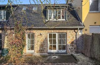 Wohnung kaufen in 51491 Overath, Wohnen mit historischem Charme: Helle Maisonettewohnung mit Terrasse in Overath-Untereschbach