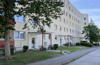 Wohnung mieten in Julius-Leber-Ring 32, 99087 Roter Berg, Familienfreundliches Wohnen nähe Zoopark!