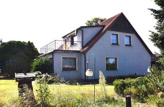 Haus kaufen in Dorfstraße 27, 17375 Vogelsang-Warsin, Zwei Wohnhäuser und ein großes Nebengebäude mit drei Pferdeboxen plus Garage/Gartenhaus