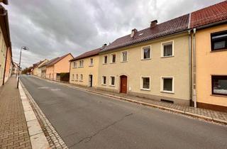 Haus kaufen in 01896 Pulsnitz, Saniertes Stadthaus mit Potential und zusätzlichem Grundstück in Pulsnitz