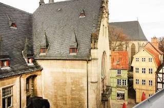 Wohnung kaufen in 06484 Quedlinburg, Über den Dächern von Quedlinburg: Wunderschöne 3-Zimmer-Wohnung mit Marktblick!