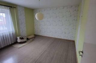 Wohnung kaufen in Blücherstraße 117 a, 86165 Lechhausen, PROVISIONSFREI leerstehende, gut geschnittene 3-Zimmer-Wohnung in Augsburg