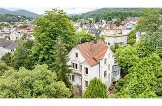 Villa kaufen in 76530 Weststadt, Zeitlose Altbauvilla mit idyllischem Garten