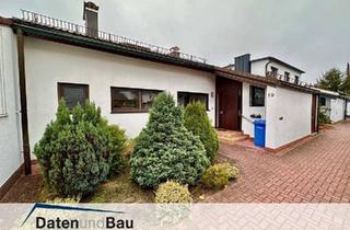 Einfamilienhaus kaufen in Schmiedeberger Str. 19, 90473 Nürnberg, Nürnberg - Reihen-Bungalow mit viel Potential in ruhiger Wohngegend - Langwasser