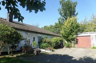 Anlageobjekt in 61389 Schmitten, Mehrfamilienhaus - 3-4 Wohnungen - mit großem Garten und vielen Optionen