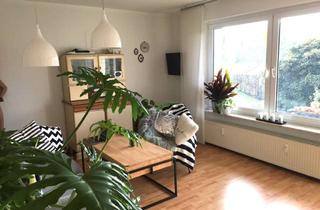 Wohnung mieten in Paderborner Str. 25, 32760 Detmold, Helle 2-Zimmer-Wohnung mit tollem Ausblick, EBK und Terrasse