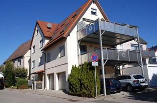 Wohnung mieten in Im Tiefen Gäßle 25, 71159 Mötzingen, Exklusive, gepflegte 4-Raum-Wohnung mit Balkon und EBK in Mötzingen