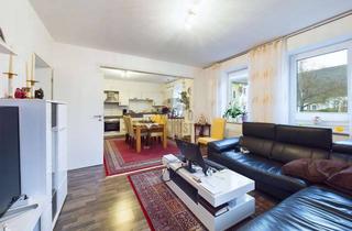 Wohnung kaufen in 26452 Sande, CHARMANTE EG-WOHNUNG MIT PRIVATER TERRASSE & EXKLUSIV AUSGEBAUTEM DACHBODEN ALS RÜCKZUGSORT INKL. BA