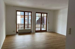 Wohnung mieten in Hindenburgstraße 43, 78087 Mönchweiler, 1,5 Zimmer Single Wohnung mit Terrasse, Küche, Keller, TG