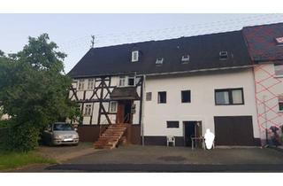 Mehrfamilienhaus kaufen in 35708 Haiger, Haiger - Haus 4 Wohnungen mit Garten und Parkplatz Ortsteil Haiger