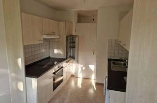 Wohnung mieten in Hans-Sachs-Str. 86, 97204 Höchberg, 3-ZW über zwei Ebenen mit Balkon, Terrasse und EBK in Höchberg/Hexenbruch!