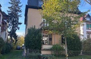 Mehrfamilienhaus kaufen in 79102 Wiehre, Tolles Mehrfamilienhaus in sehr schöner Lage mit Potential