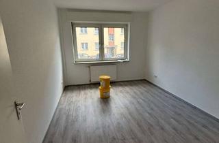 Wohnung mieten in Friedrich-Karl-Str. 71, 46045 Altstadt-Süd, HINGESCHAUT: ren. 2,5-Raum-Erdgeschosswohnung mit neuem Badezimmer auf ca. 43 m²