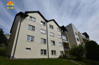 Wohnung mieten in Lindenring 30, 08315 Bernsbach, Schicke 3-Raum-Wohnung mit Balkon, 2 Bädern und Stellplatz in familienfreundlicher Lage!