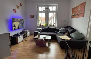 Wohnung kaufen in Bardostraße 12, 35519 Rockenberg, Lichtdurchflutete 4 Zimmer Altbau-Wohnung mit Kamin