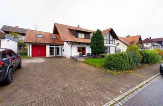 Haus kaufen in 79733 Görwihl, Großzügiges Zweifamilienhaus in guter Wohnlage von Görwihl