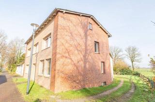 Anlageobjekt in 21745 Hemmoor, Handwerker und Kapitalanleger aufgepasst! Mehrfamilienhaus mit drei Einheiten und viel Potenzial