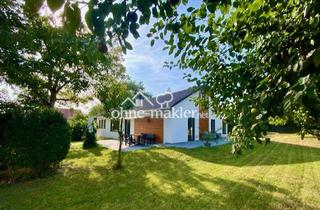 Haus kaufen in Sonnenstraße, 84107 Weihmichl, Seltenheit: stilvoll sanierter Bungalow auf traumhaften Grundstück in ruhiger Lage