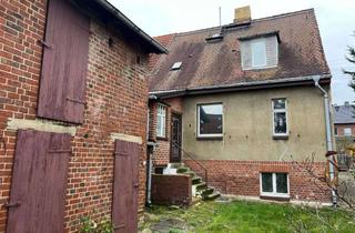 Einfamilienhaus kaufen in 04435 Schkeuditz, Sanierungsbedürftiges Einfamilienhaus mit Garage + Nebengelass + ca. 1.200 m² Grundstück