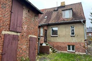 Einfamilienhaus kaufen in 04435 Schkeuditz, Schkeuditz - Sanierungsbedürftiges Einfamilienhaus mit Garage + Nebengelass + ca. 1.200 m² Grundstück