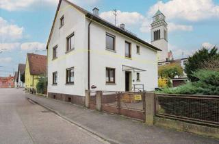 Wohnung kaufen in 76189 Daxlanden, Sofort bezugsfreie, 3 Zimmer OG Wohnung + 1 ausgebautes DG Zimmer mit separatem WC, Garten + Garage