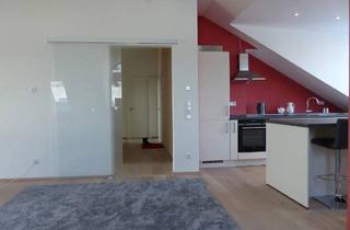 Wohnung mieten in 90762 Fürth, Luxuriöse, möblierte Dachgeschosswohnung im Herzen von Fürth