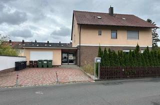 Grundstück zu kaufen in 90571 Schwaig, Grundstück für Reihenhäuser oder Wohnhaus, mit Abrissgebäuden, gute, ruhige Lage, 90571 Schwaig