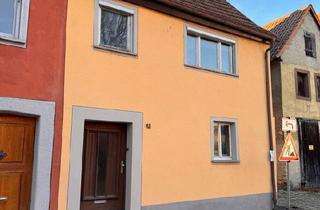 Haus kaufen in 97252 Frickenhausen, Frickenhausen am Main - Kleines Häuschen mit Mainblick