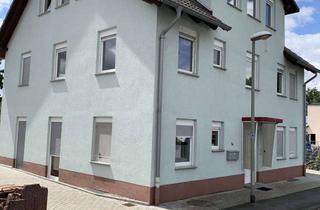 Wohnung mieten in 63796 Kahl, Sehr gut geschnittene Zweizimmer-Wohnung im DG eines 3 Familienhauses in Kahl