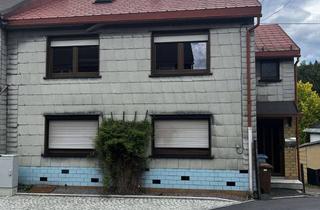 Einfamilienhaus kaufen in Bergstraße 53, 98701 Altenfeld, ++Einfamilienhaus ++ 2 Garagen ++ schönes Grundstück